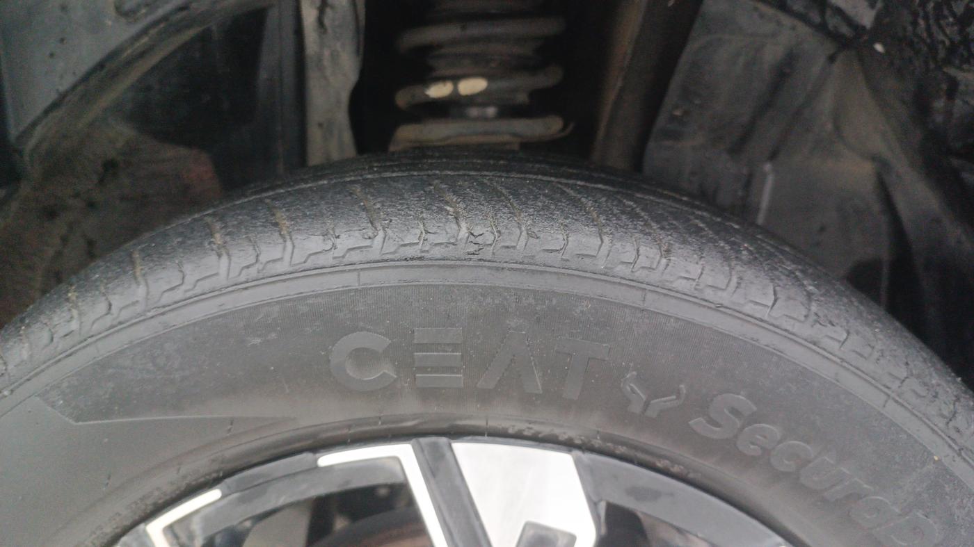 2021 Renault Kiger RXZ TURBO MT, Petrol, Manual, 46,344 km, Right Front Tyre Tread