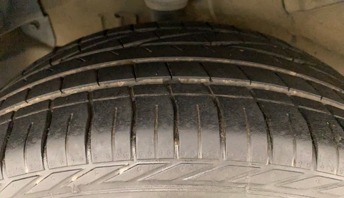 2018 Tata NEXON XZ PLUS PETROL, Petrol, Manual, 50,373 km, Right Rear Tyre Tread