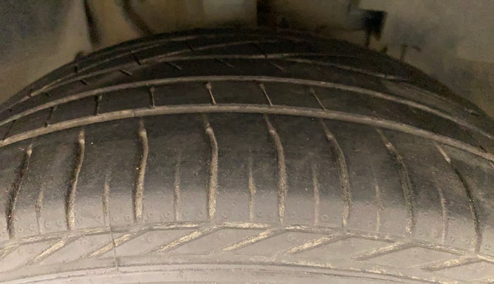 2018 Tata NEXON XZ PLUS PETROL, Petrol, Manual, 50,373 km, Right Front Tyre Tread