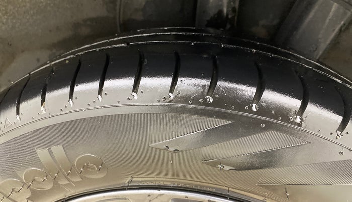 2022 Hyundai GRAND I10 NIOS SPORTZ 1.2 KAPPA VTVT CNG, CNG, Manual, 74,233 km, Left Rear Tyre Tread