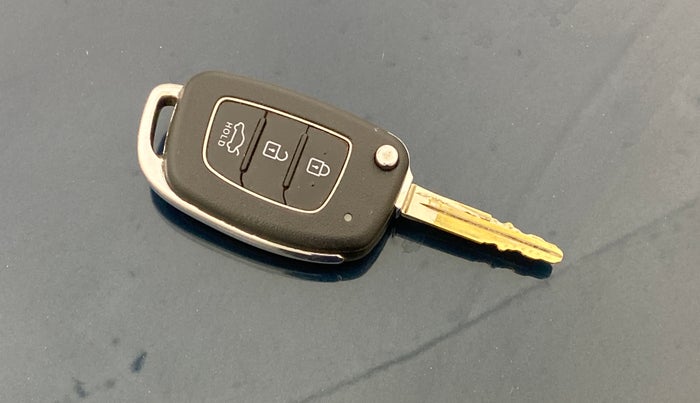 2022 Hyundai GRAND I10 NIOS SPORTZ 1.2 KAPPA VTVT CNG, CNG, Manual, 74,233 km, Key Close Up