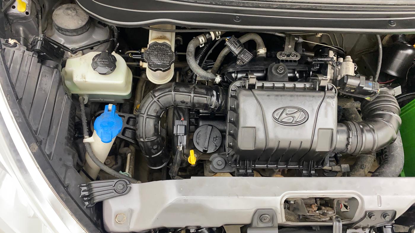 2018 Hyundai Eon ERA +, Petrol, Manual, 1,05,940 km, Engine View - Right