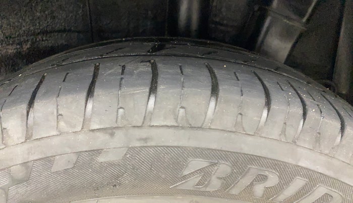 2016 Hyundai Xcent S 1.2, Petrol, Manual, 77,541 km, Left Rear Tyre Tread