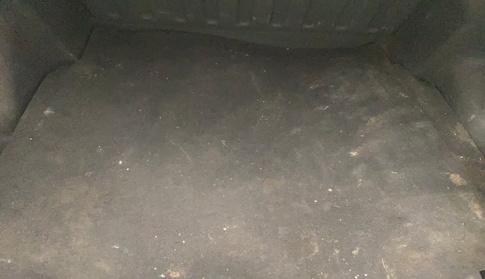 2016 Hyundai Xcent S 1.2, Petrol, Manual, 77,541 km, Boot Inside