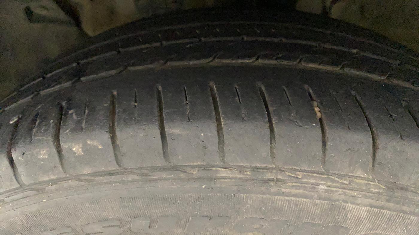 2020 KIA SELTOS HTX 1.5 PETROL, Petrol, Manual, 42,775 km, Left Front Tyre Tread