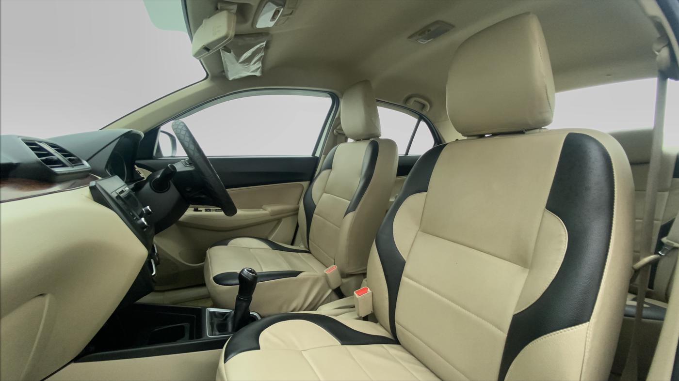 2018 Maruti Dzire VXI, Petrol, Manual, 29,706 km, Right Side Front Door Cabin