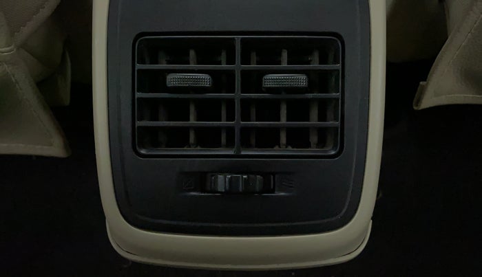 2018 Maruti Dzire VXI, Petrol, Manual, 29,706 km, Rear AC Vents