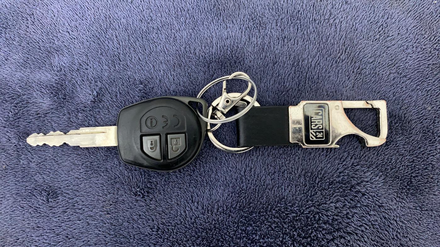 2018 Maruti Dzire VXI, Petrol, Manual, 29,706 km, Key Close Up
