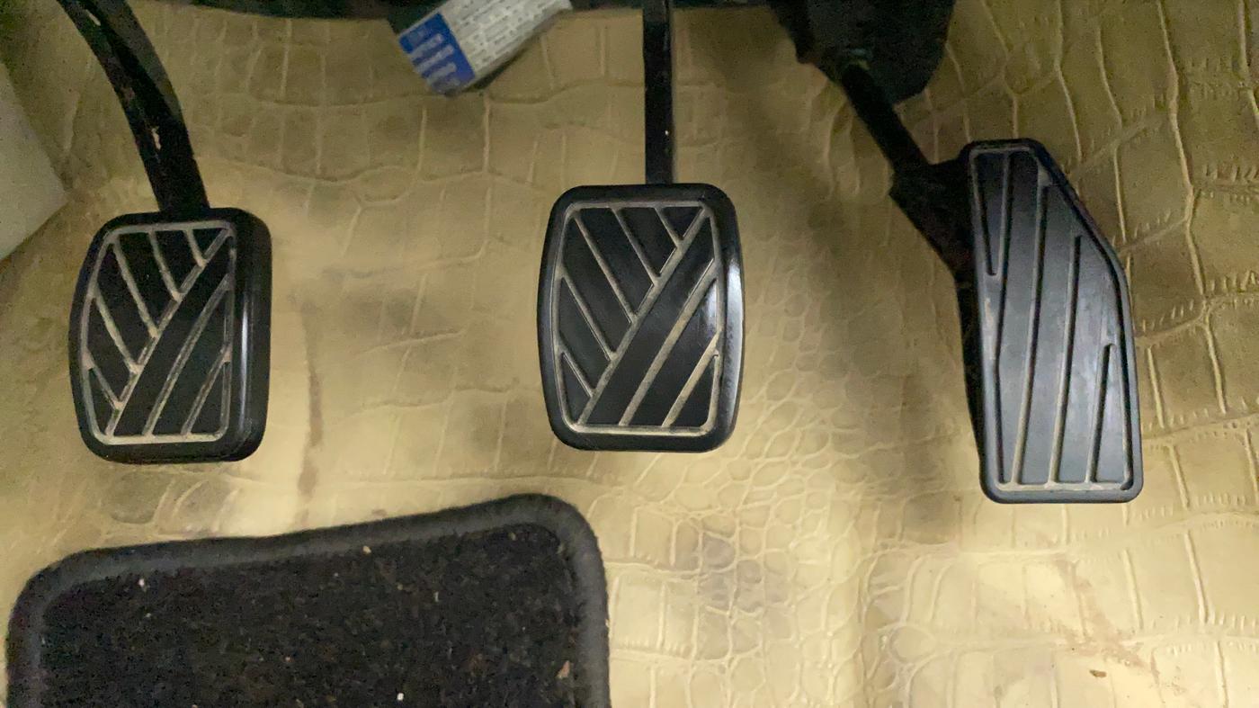 2018 Maruti Dzire VXI, Petrol, Manual, 29,706 km, Pedals