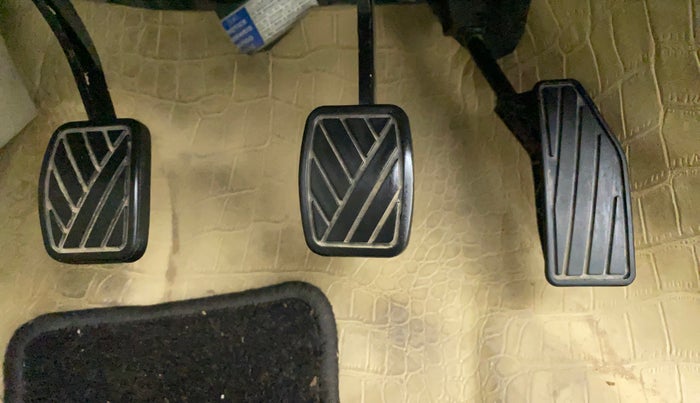 2018 Maruti Dzire VXI, Petrol, Manual, 29,706 km, Pedals