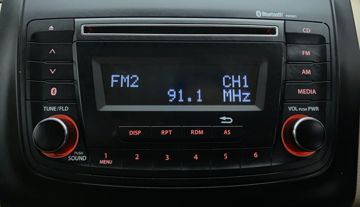 2018 Maruti Dzire VXI, Petrol, Manual, 29,706 km, Infotainment System