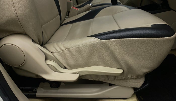 2018 Maruti Dzire VXI, Petrol, Manual, 29,706 km, Driver Side Adjustment Panel