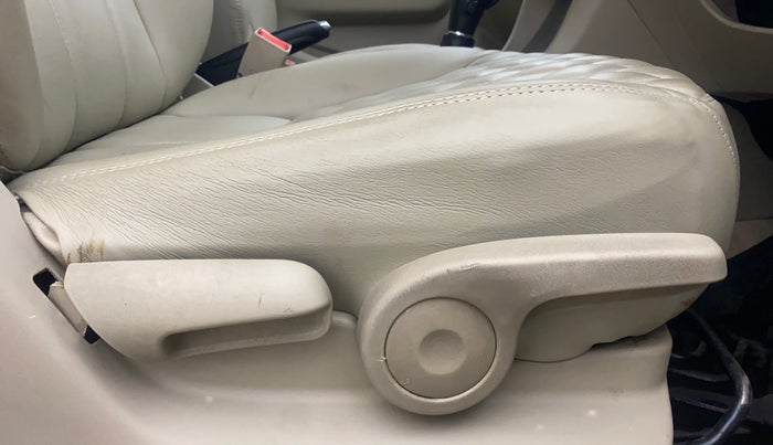 2018 Maruti Ciaz ALPHA  AT 1.5 SHVS PETROL, Petrol, Automatic, 59,584 km, Driver Side Adjustment Panel