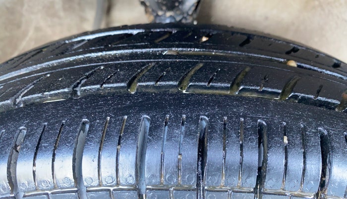 2018 Maruti Alto 800 LXI, Petrol, Manual, 54,561 km, Right Front Tyre Tread