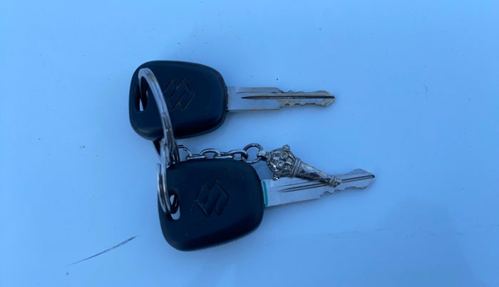 2018 Maruti Alto 800 LXI, Petrol, Manual, 54,561 km, Key Close Up