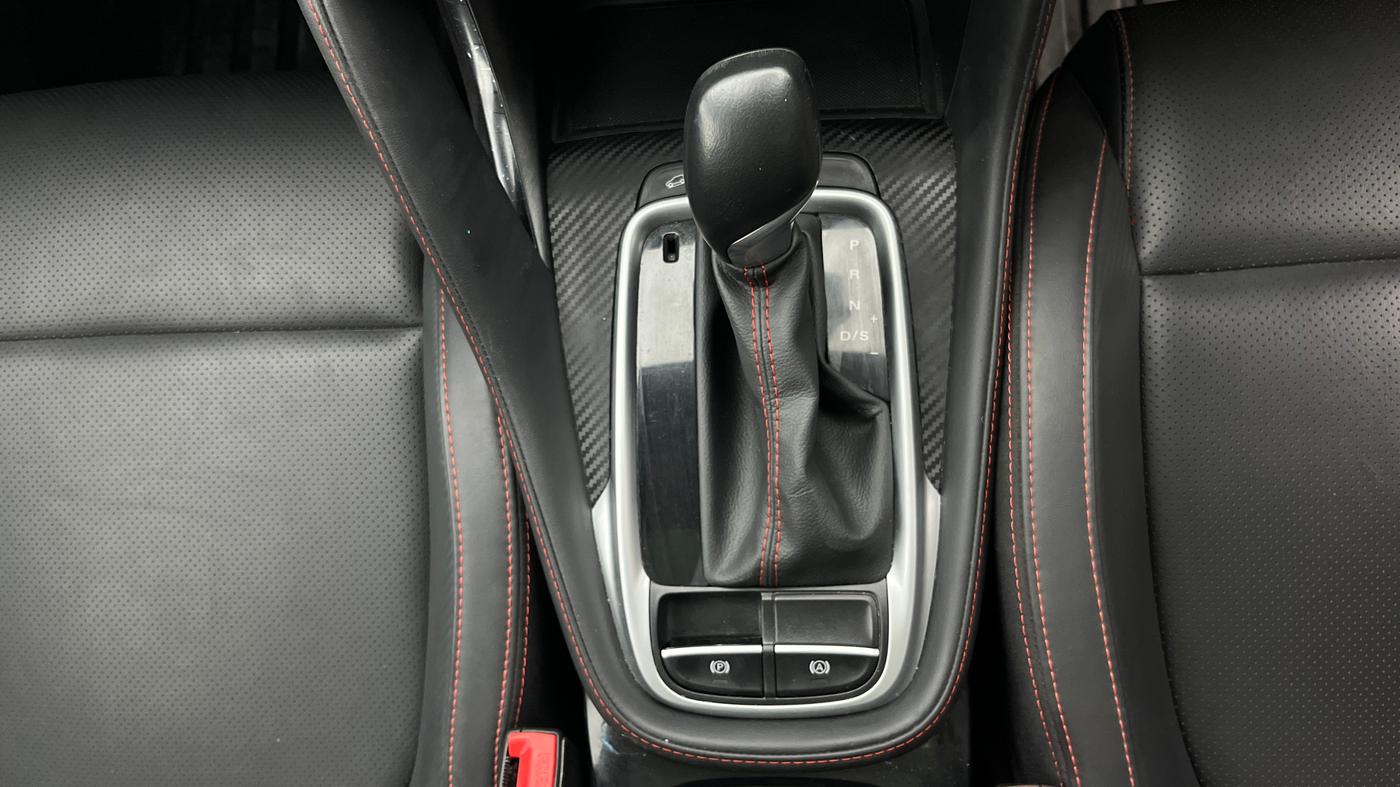 2023 MG ASTOR SHARP 1.3 TURBO AT, Petrol, Automatic, 14,431 km, Gear Lever
