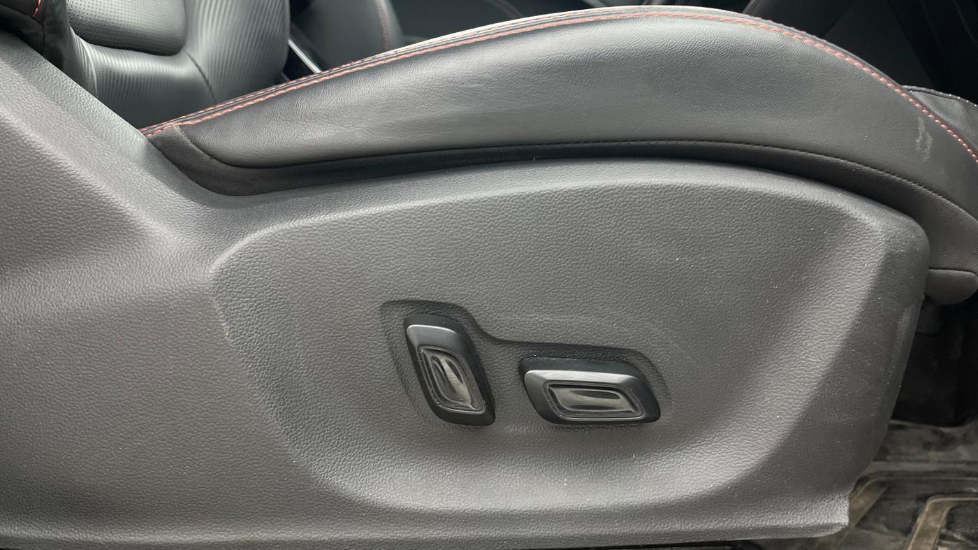 2023 MG ASTOR SHARP 1.3 TURBO AT, Petrol, Automatic, 14,431 km, Driver Side Adjustment Panel