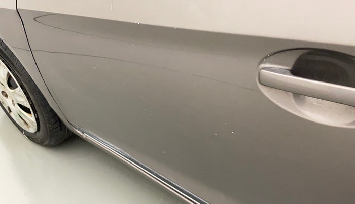 2017 Honda Amaze 1.2L I-VTEC SX, CNG, Manual, 1,16,292 km, Front passenger door - Minor scratches