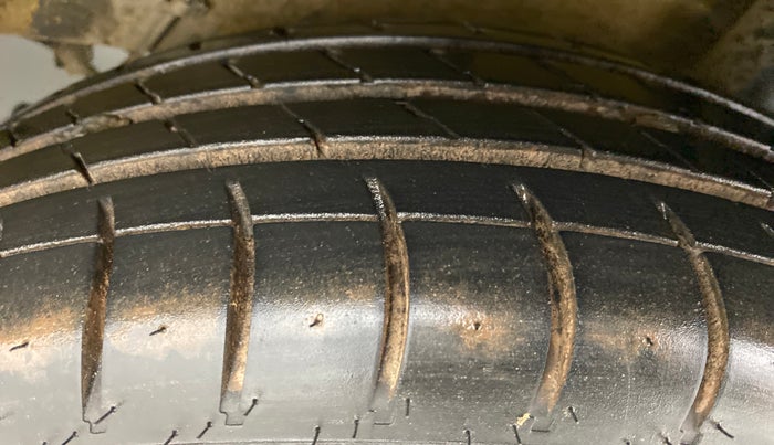 2016 Maruti Celerio ZXI OPT, Petrol, Manual, 52,500 km, Left Rear Tyre Tread