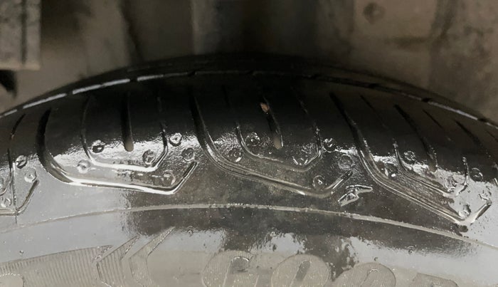 2018 Tata Tiago XTA PETROL, CNG, Automatic, 57,370 km, Right Rear Tyre Tread