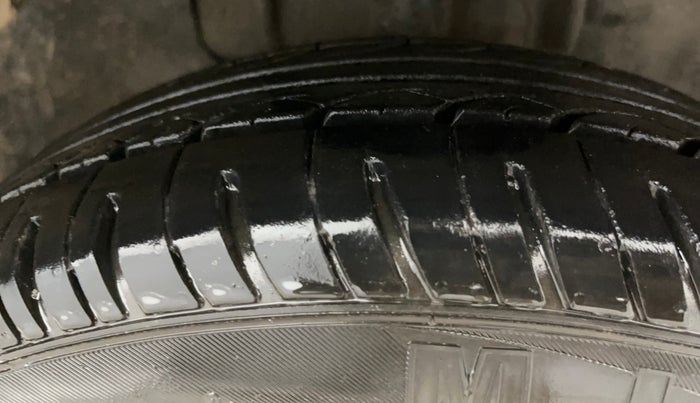 2018 Tata Tiago XTA PETROL, CNG, Automatic, 57,370 km, Right Front Tyre Tread