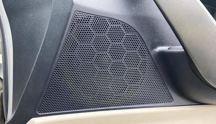 2017 Mahindra XUV500 W6, Diesel, Manual, 55,540 km, Speaker