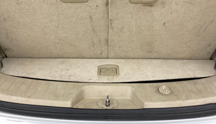 2017 Mahindra XUV500 W6, Diesel, Manual, 55,540 km, Boot Inside