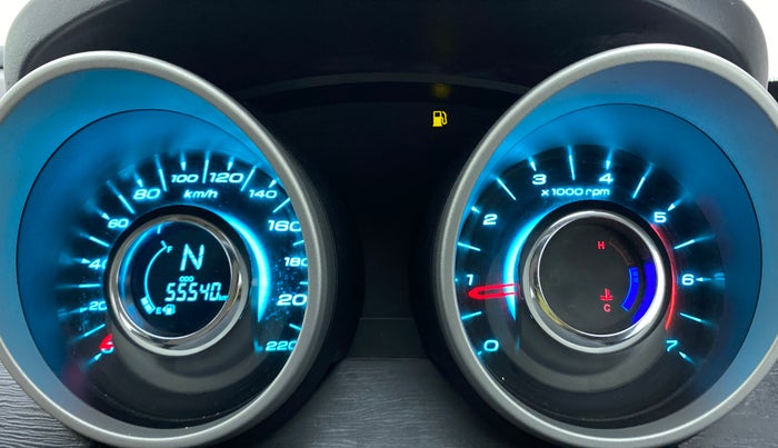 2017 Mahindra XUV500 W6, Diesel, Manual, 55,540 km, Odometer Image