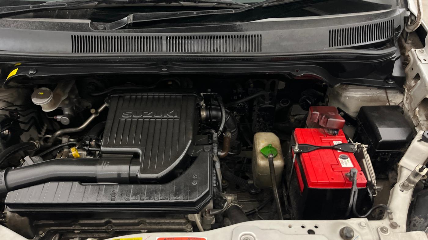 2013 Maruti Ritz ZXI, Petrol, Manual, 27,094 km, Engine View - Left