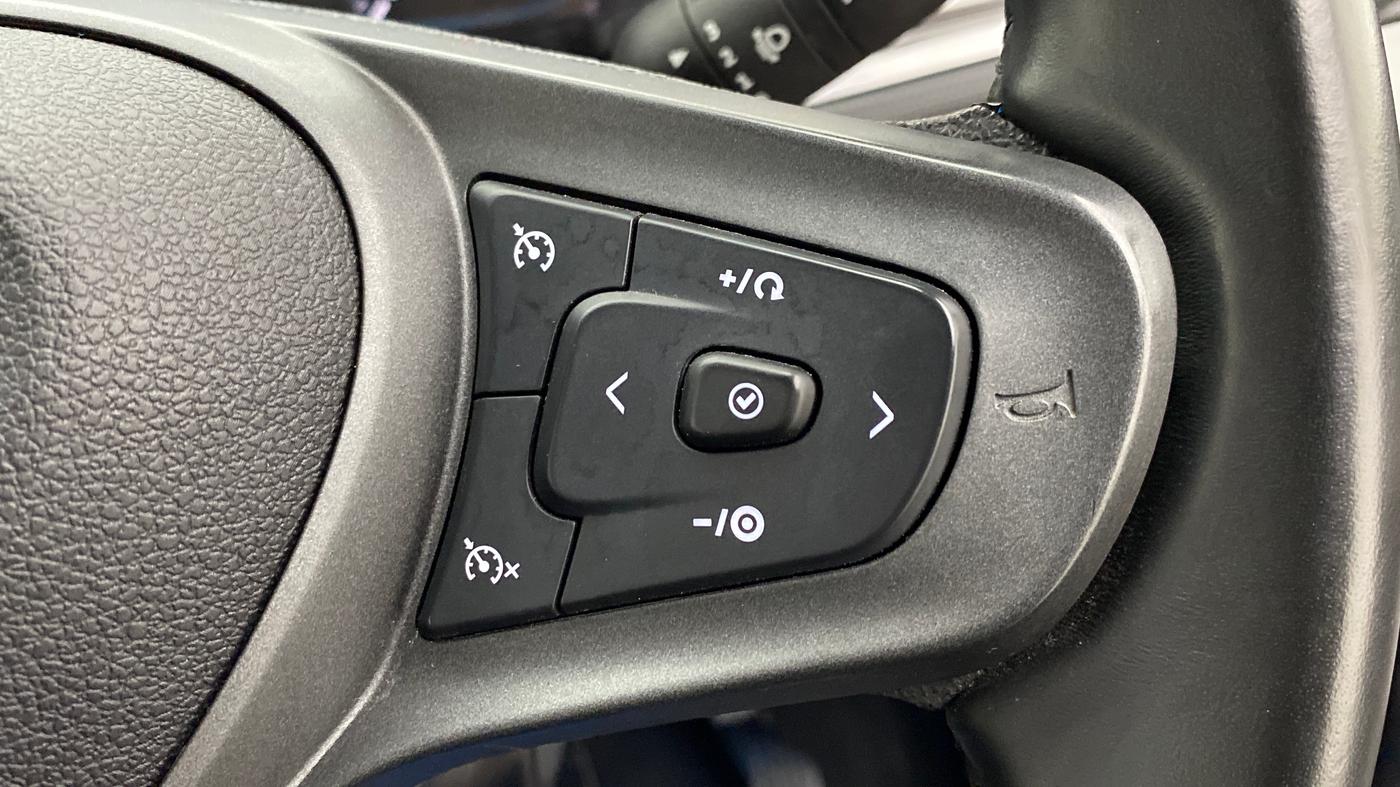 2020 Tata ALTROZ XZ 1.2, Petrol, Manual, 20,302 km, Adaptive Cruise Control