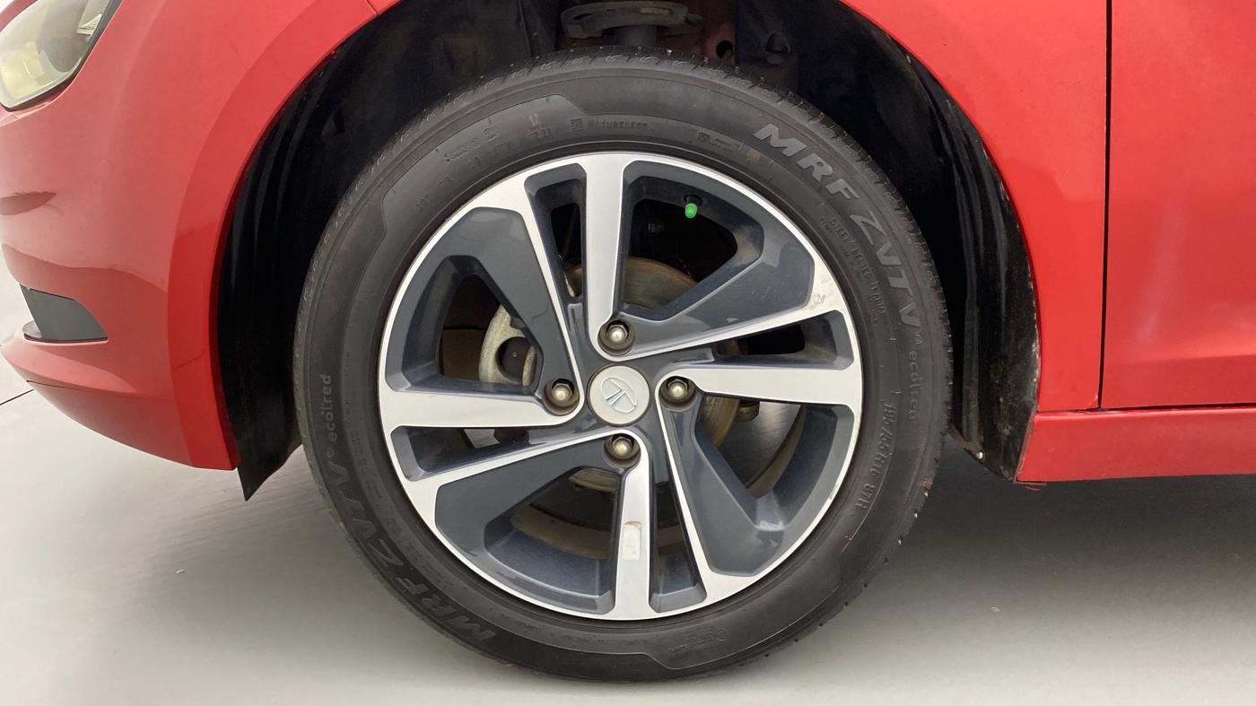 2020 Tata ALTROZ XZ 1.2, Petrol, Manual, 20,302 km, Left Front Wheel