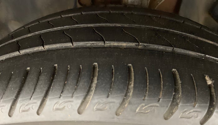 2020 Tata ALTROZ XZ 1.2, Petrol, Manual, 20,302 km, Left Front Tyre Tread