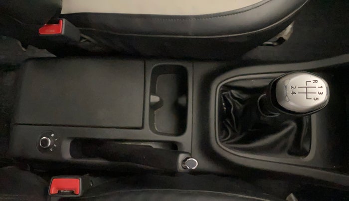 2020 Renault TRIBER RXZ, Petrol, Manual, 80,509 km, Gear Lever