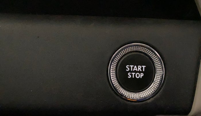 2020 Renault TRIBER RXZ, Petrol, Manual, 80,509 km, Keyless Start/ Stop Button