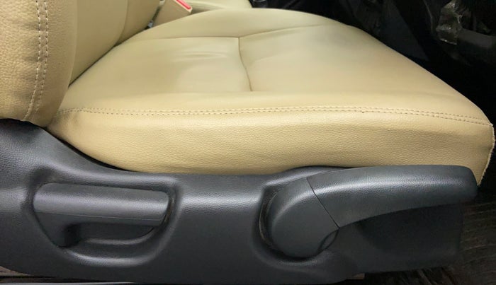 2018 Honda Jazz 1.2 V MT, Petrol, Manual, 19,242 km, Driver Side Adjustment Panel
