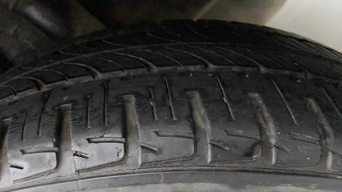 2018 Honda Jazz 1.2 V MT, Petrol, Manual, 19,242 km, Left Rear Tyre Tread
