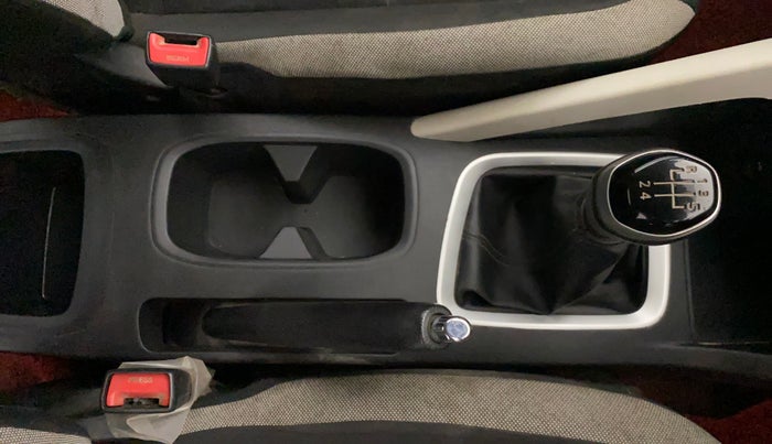 2023 Nissan MAGNITE XV MT, Petrol, Manual, 25,899 km, Gear Lever