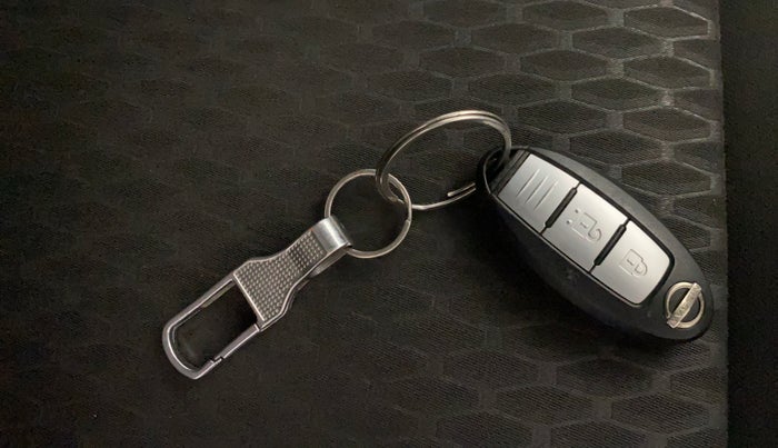 2023 Nissan MAGNITE XV MT, Petrol, Manual, 25,899 km, Key Close Up