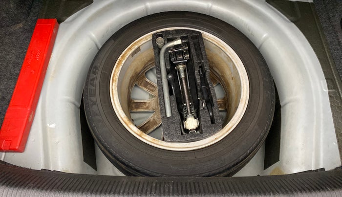 2010 Volkswagen Jetta COMFORTLINE 2.0L TDI, Diesel, Manual, 70,642 km, Spare Tyre