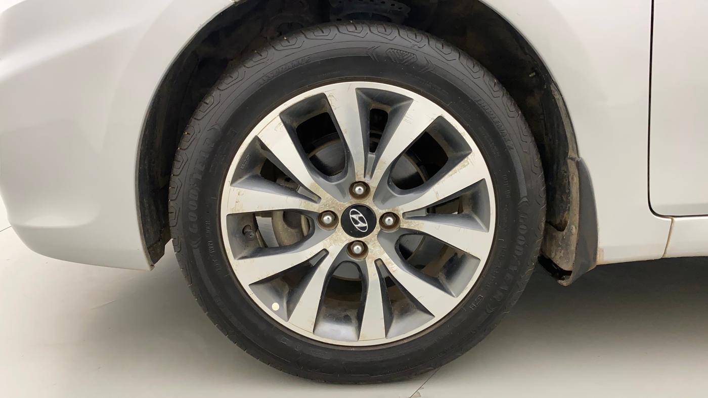2014 Hyundai Verna FLUIDIC 1.6 VTVT SX, Petrol, Manual, 46,423 km, Left Front Wheel
