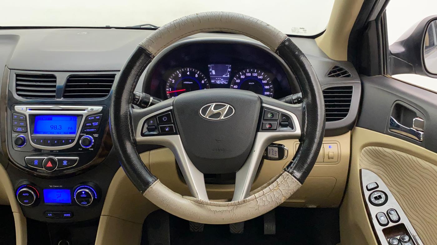2014 Hyundai Verna FLUIDIC 1.6 VTVT SX, Petrol, Manual, 46,423 km, Steering Wheel Close Up