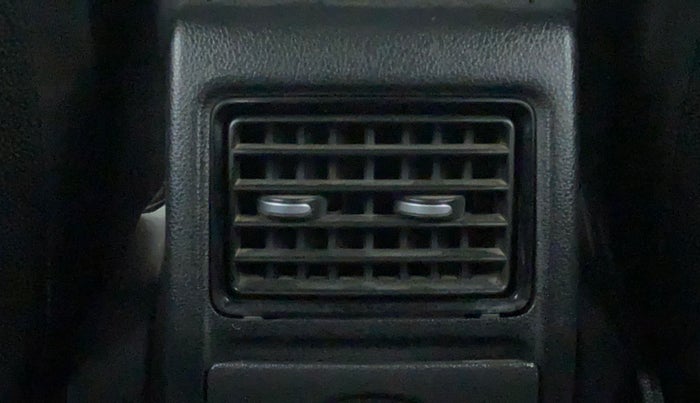 2018 Volkswagen Vento COMFORTLINE 1.6, Petrol, Manual, 39,714 km, Rear AC Vents