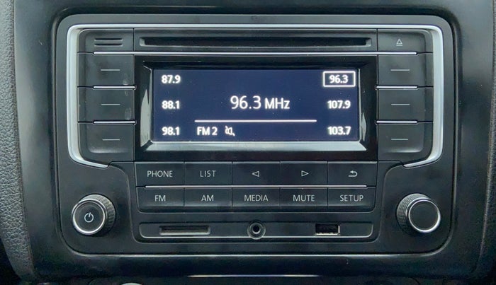 2018 Volkswagen Vento COMFORTLINE 1.6, Petrol, Manual, 39,714 km, Infotainment System