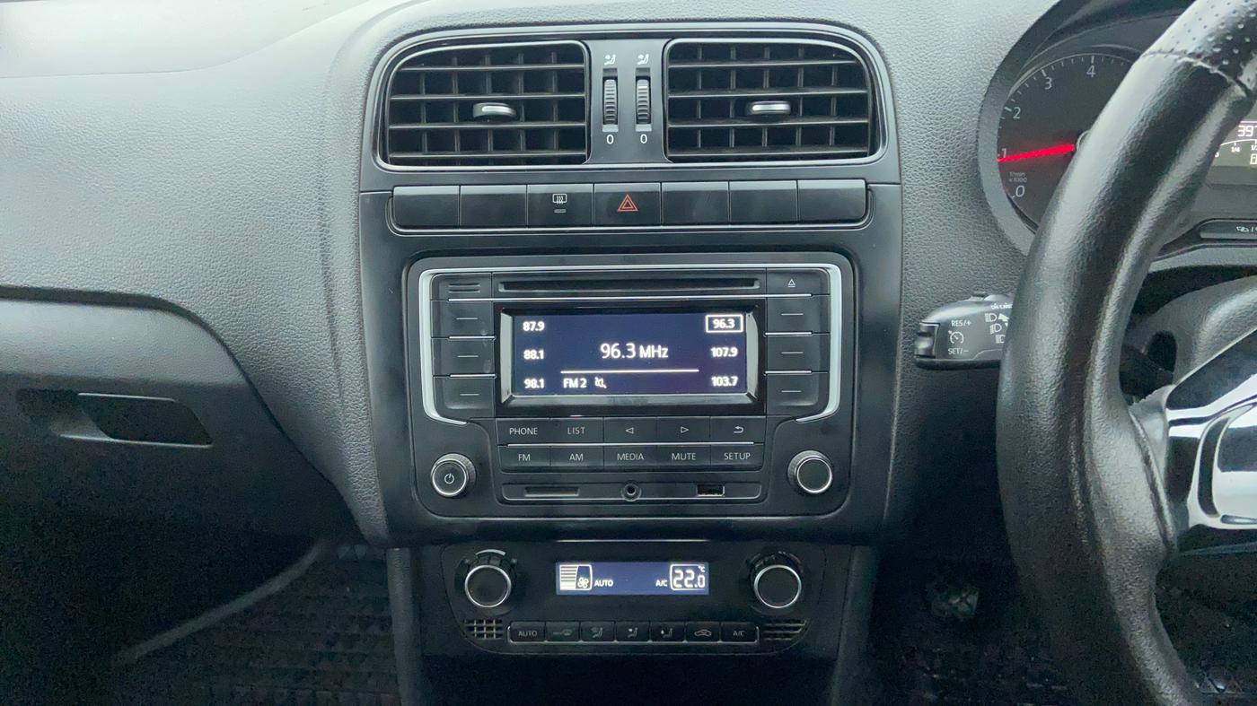 2018 Volkswagen Vento COMFORTLINE 1.6, Petrol, Manual, 39,714 km, Air Conditioner