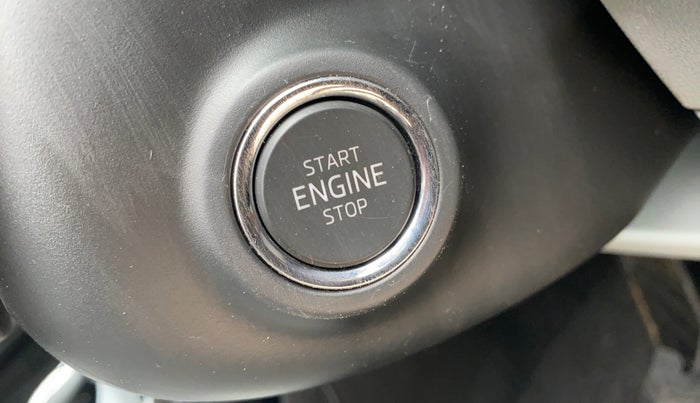 2023 Skoda KUSHAQ STYLE 1.0L TSI AT (6 AIRBAGS), Petrol, Automatic, 20,903 km, Keyless Start/ Stop Button