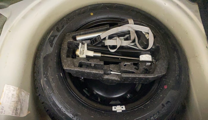 2013 Volkswagen Polo HIGHLINE1.2L, Petrol, Manual, 88,779 km, Spare Tyre