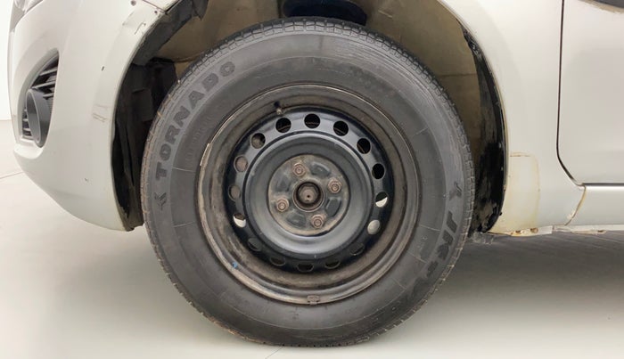 2014 Maruti Ritz VDI, Diesel, Manual, 92,158 km, Left Front Wheel