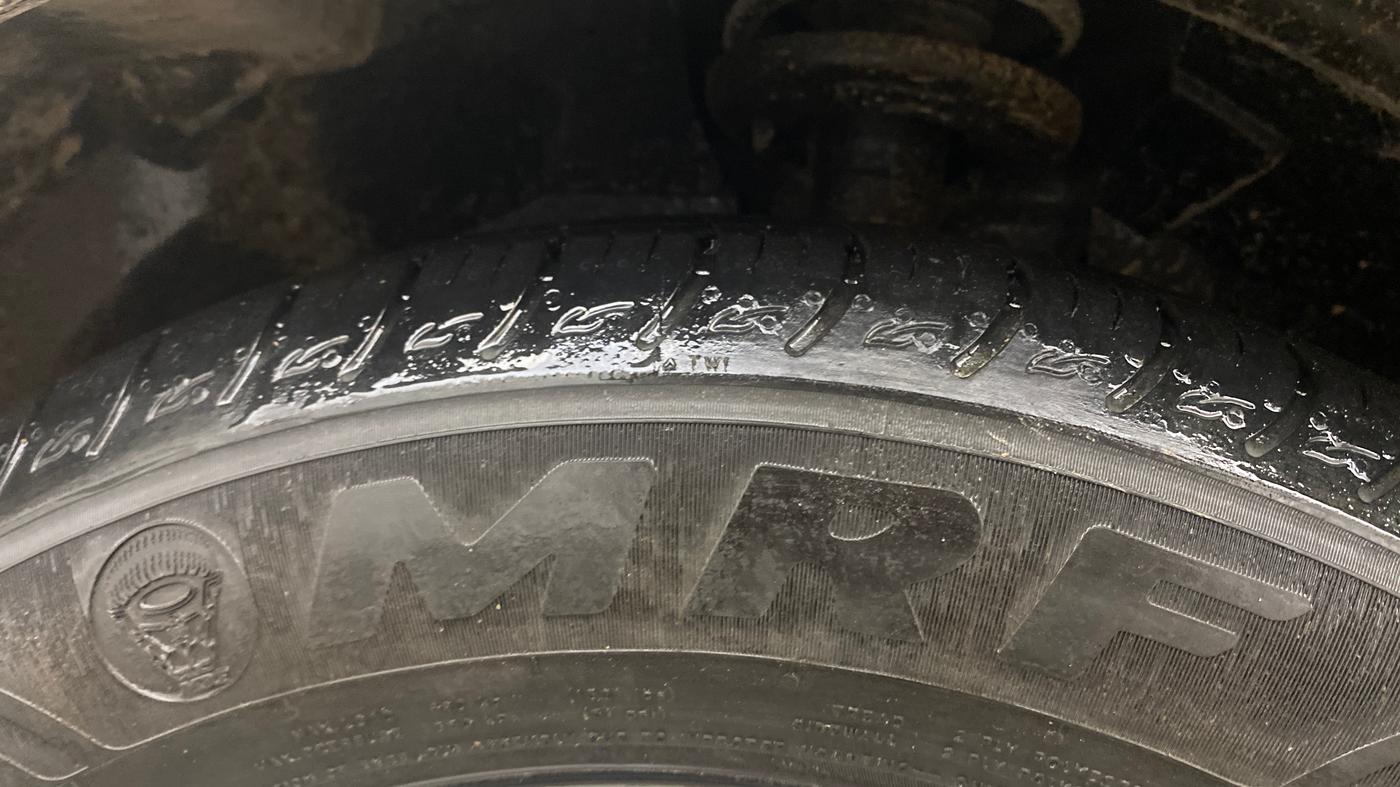 2020 Ford Ecosport TITANIUM 1.5L DIESEL, Diesel, Manual, 1,13,115 km, Left Front Tyre Tread