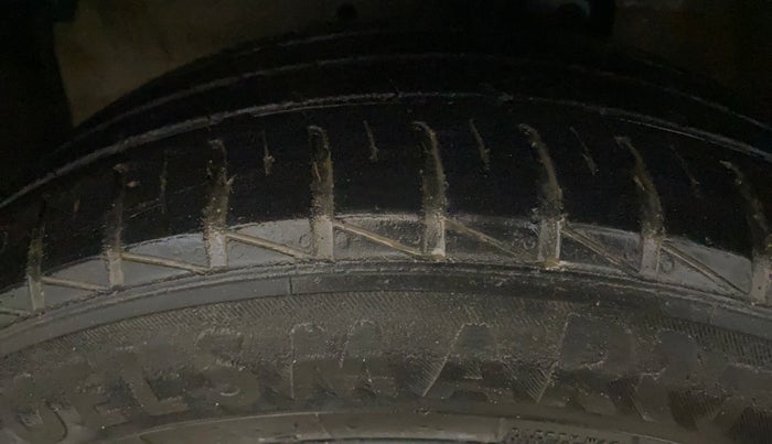 2019 Maruti Celerio VXI (O) CNG, CNG, Manual, 88,756 km, Left Front Tyre Tread