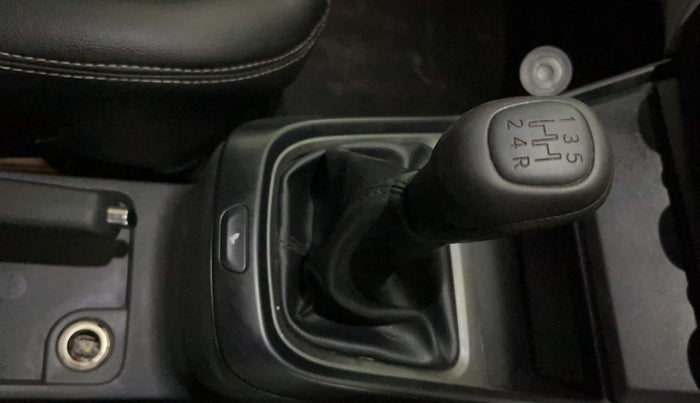 2020 Tata ALTROZ XE PETROL, Petrol, Manual, 54,387 km, Gear Lever